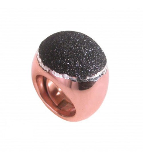 Big silver ring rose wine with glitter nail polish